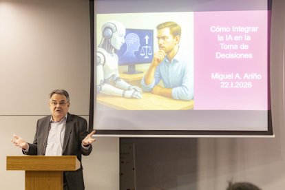 Miguel Ángel Ariño, profesor del IESE Business School, en la Cambra de Tarragona.