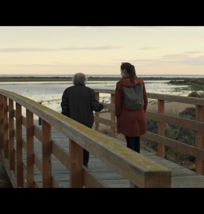Dos dels protagonistes de la sèrie a uns dels paratges del Delta de l’Ebre.