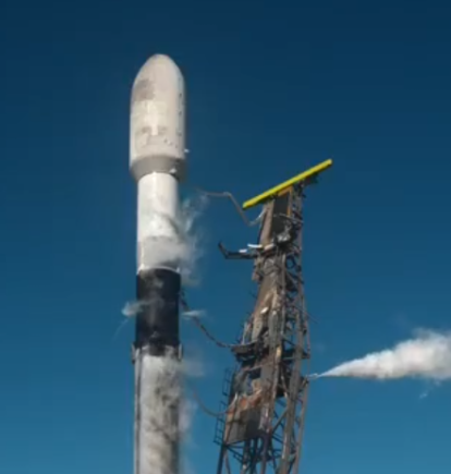 El satélite, justo antes de despegar.