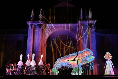 La inauguración del Año Gaudí culmina en el santuario de Misericòrdia con un acto que repasa la vida y la obra del referente universal de la arquitectura.