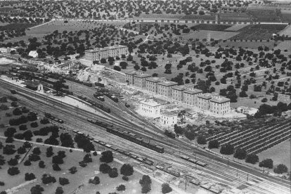 Imagen histórica de la colonia ferroviaria.