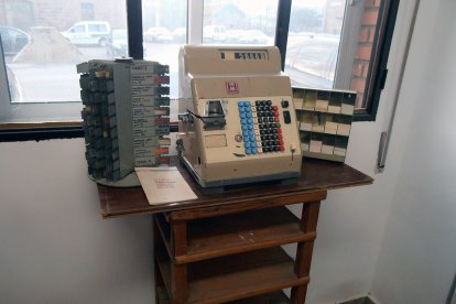 Los vecinos han conservado elementos ferroviarios históricos.