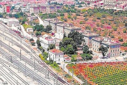 La colonia ferroviaria de Sant Vicenç de Calders.