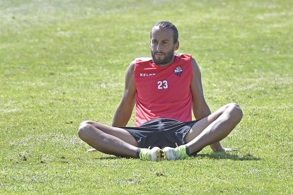 El mediocentro en el entrenamiento matinal del pasado viernes.