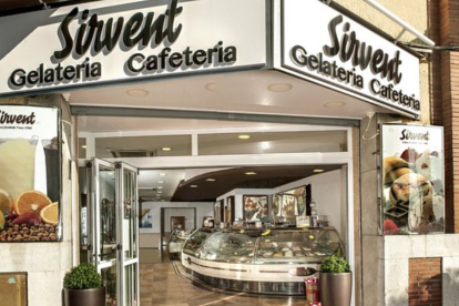 L'Òptica Salas i la Gelateria Sirvent, de TGN, i la Pastisseria Rovira, de Riudoms, distingides per la Generalitat