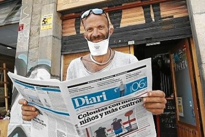 Pizzería Lo Zio. C/ Reding, 32. Tarragona. En este restaurante pequeño está la buena pizza. Las hacen de todos los gustos, con un arte italiano auténtico, Valter regenta el local desde hace poco y ya tiene una clientela fidel. En la terraza se está divino comiendo un pizza.