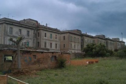 Pabellones de la colonia ferroviaria de Sant Vicenç de Calders.
