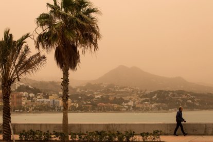 Imagen de la calima en Málaga.