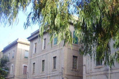Pabellones de la colonia ferroviaria de Sant Vicenç de Calders.
