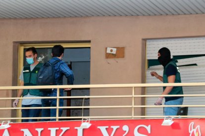 Hasta el momento se han practicado varias detenciones.