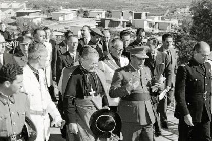 Francisco Franco visitó la Residencial el 24 de octubre de 1957. También estuvo en la Laboral y en el Ayuntamiento de TGN.