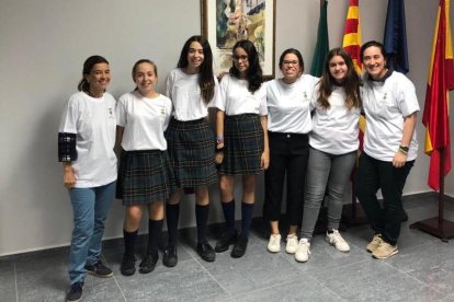 Un grupo de voluntarias de Camp Joliu.