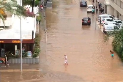 Los estragos de la tormenta en Salou.