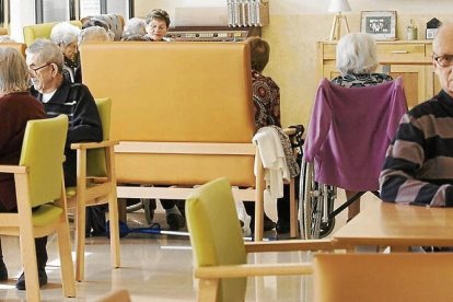 Zona común en la residencia de L’Onada Serveis en L’Ametlla de Mar.