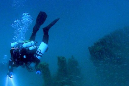 Restos del barco de pesca El Catalá, que reposa frente a Tarragona a 43 metros de profundidad.