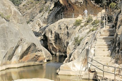 La Fontcalda es un paraje termal al aire libre.