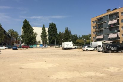 La superficie de La Canaleta está diseñada para incorporar 81 vehículos en total.