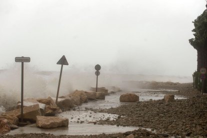 Les cases d'Alcanar desprès del Glòria.