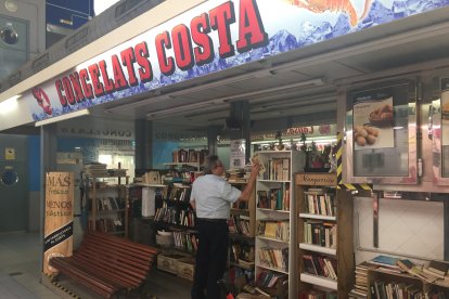 El Vendrell. Bookcrossing entre coles y boquerones