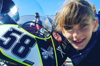 Paola Ramos sonríe. Seguirá compitiendo sobre ‘la 58’ gracias a los fans.