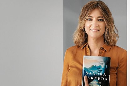 La periodista y escritora Sandra Barneda.