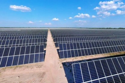 El Baix Penedès teme que le 'impongan' dos extensos huertos solares