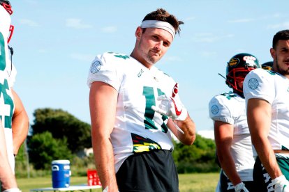 El receptor californiano Kyle Sweet conoció esta semana a sus nuevos compañeros.