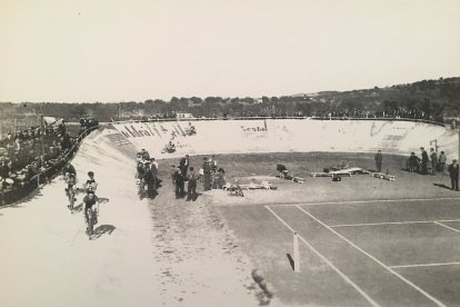 30 años de la demolición de una singular pista en El Vendrell