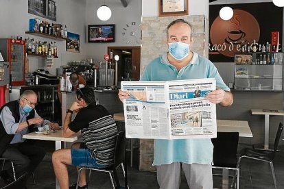 Racó d’en Cugat. C/ Ample 10, Reus II Es una cafetería situada en la calle Ample. La regenta Pascual, que sabe darle un toque especial a los almuerzos y siempre está dispuesto a conversar con los clientes.
