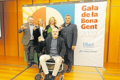 Siscu Morell (en el centro) es un modelo de lucha y superación desde que le diagnosticaron ELA. En la