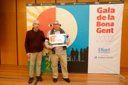 Ángel Moreno (derecha) y Antonio Sánchez, miembros de la Junta de la Coordinadora de Colles Castelleres de Catalunya.
