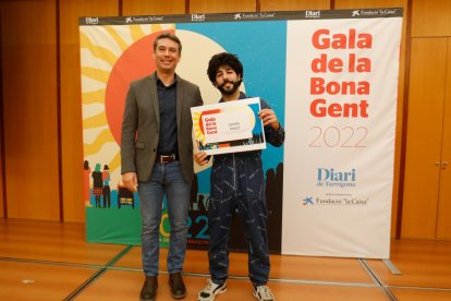 El alcalde de El Vendrell, Kennet Martínez, y Jandro Adaid.
