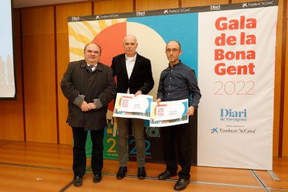 El concejal de Tarragona Jordi Fortuny, con Ricardo Mandra y Josep Garcia.