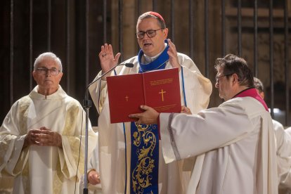 El nou Bisbe de Tortosa Sergi Gordo és el noranta-setè de la sèrie històrica.