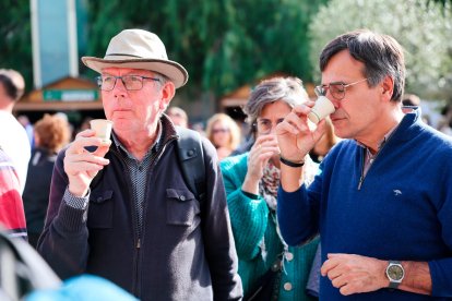 Hay que tener buen olfato para seguir el rastro de todas las cualidades del aceite de oliva virgen extra.