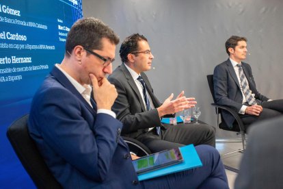 Daniel Gómez, Miguel Cardoso y Roberto Hernanz.