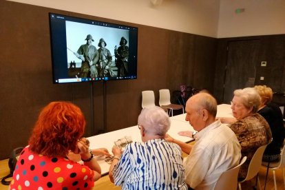 Alguns dels integrants de l’activitat, al Serrallo.