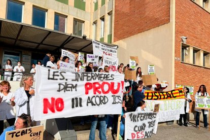 Protesta en el CAP Sant Pere de Reus.