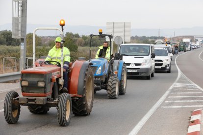 Corte de la rotonda de acceso a la AP-2 en Vila-rodona.