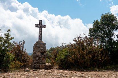 La Creu Trencada.