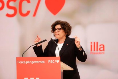 Vídeo: Zapatero acompaña a Viñuales en el acto central del PSC en Tarragona