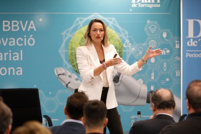 Instante de la conferencia de Inés Torremocha.