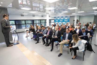 Instante de la presentación, conducida por el periodista del ‘Diari’, Marc C. Griso.