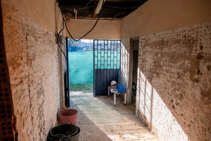 Empieza la reforma de los vestuarios del campo de fútbol de Icomar