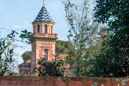 El Mas de Navàs visto desde el Passeig de la Boca de la Mina.