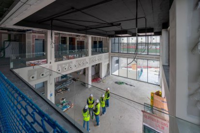 El vestíbulo del hospital Viamed contará con una pantalla gigante.