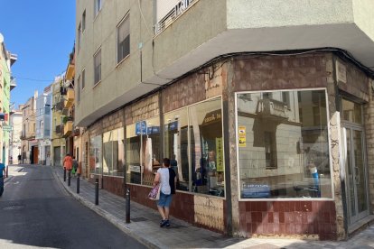 Locañ cerrado en El Vendrell