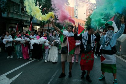 Más de 2.000 personas se citaron en la manifestación de Tarragona.