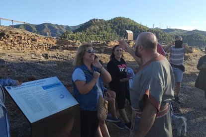 Visita guiada al jaciment de Sant Miquel, de Vinebre, un dels dos pobles de la Ribera d'Ebre que oferien activitats