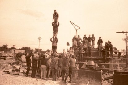 Els castellers es van implicar des del primer moment amb l'obra